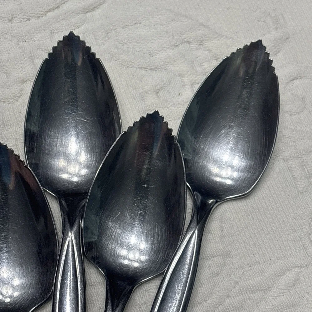 W.M. Rogers Grapefruit Spoons Flatware Set of 8